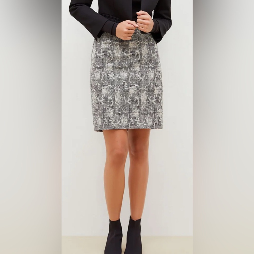 MM Lafleur The Noho Skirt - NWOT - Size 0 
Gray Patterned Skirt